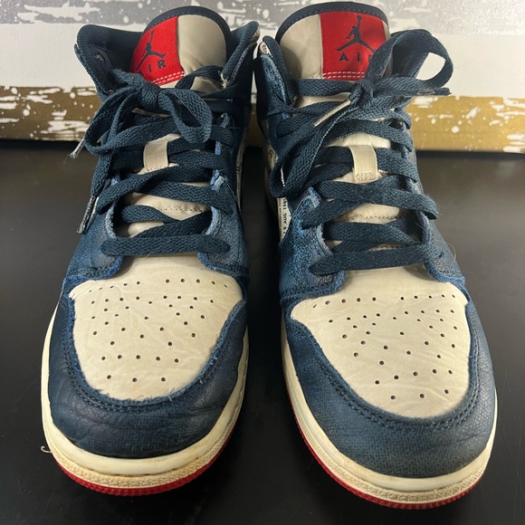 Jordan 1 “Take Flight” (GS) - Picture 2 of 7